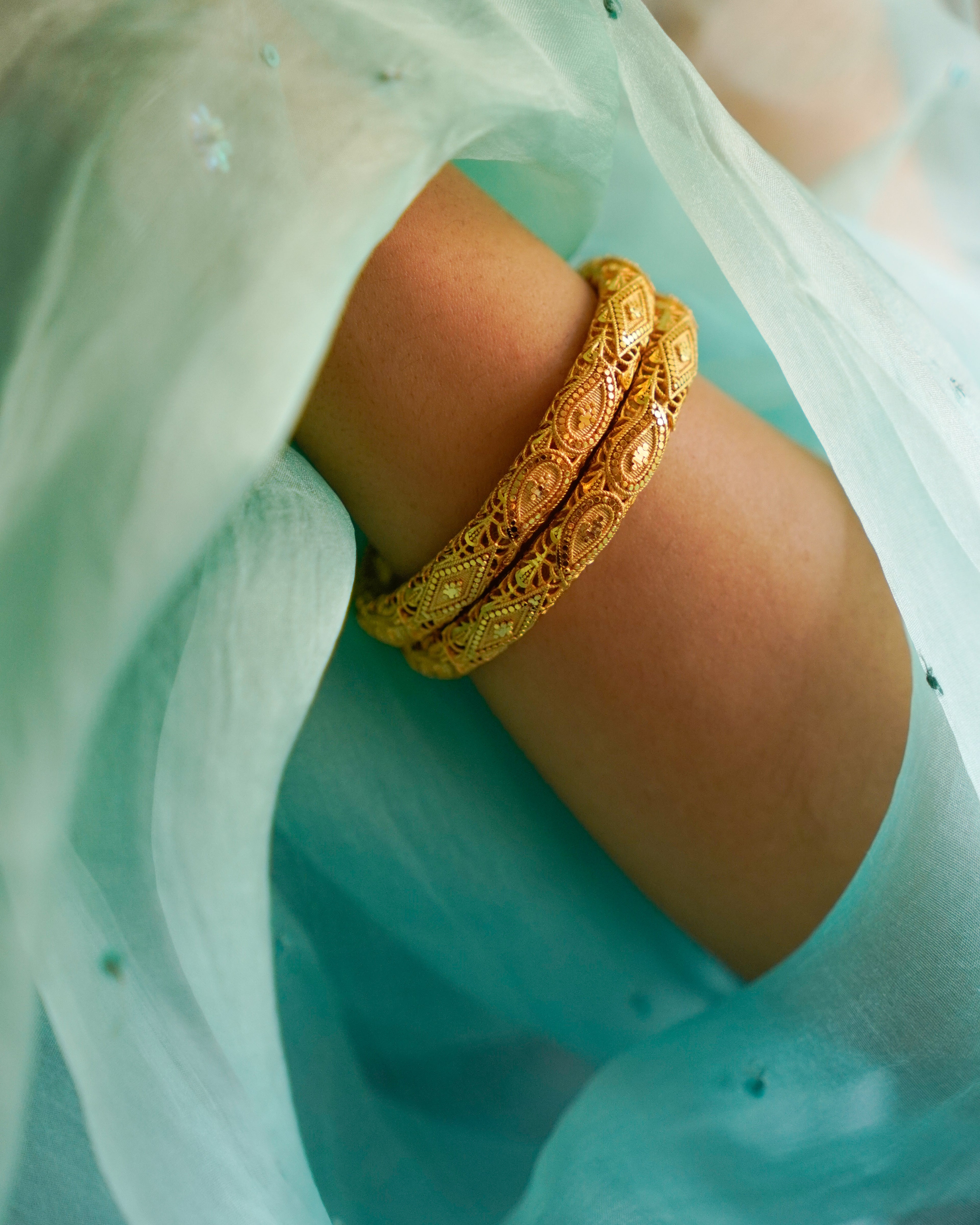 ORO- Gold Paisley Bangles