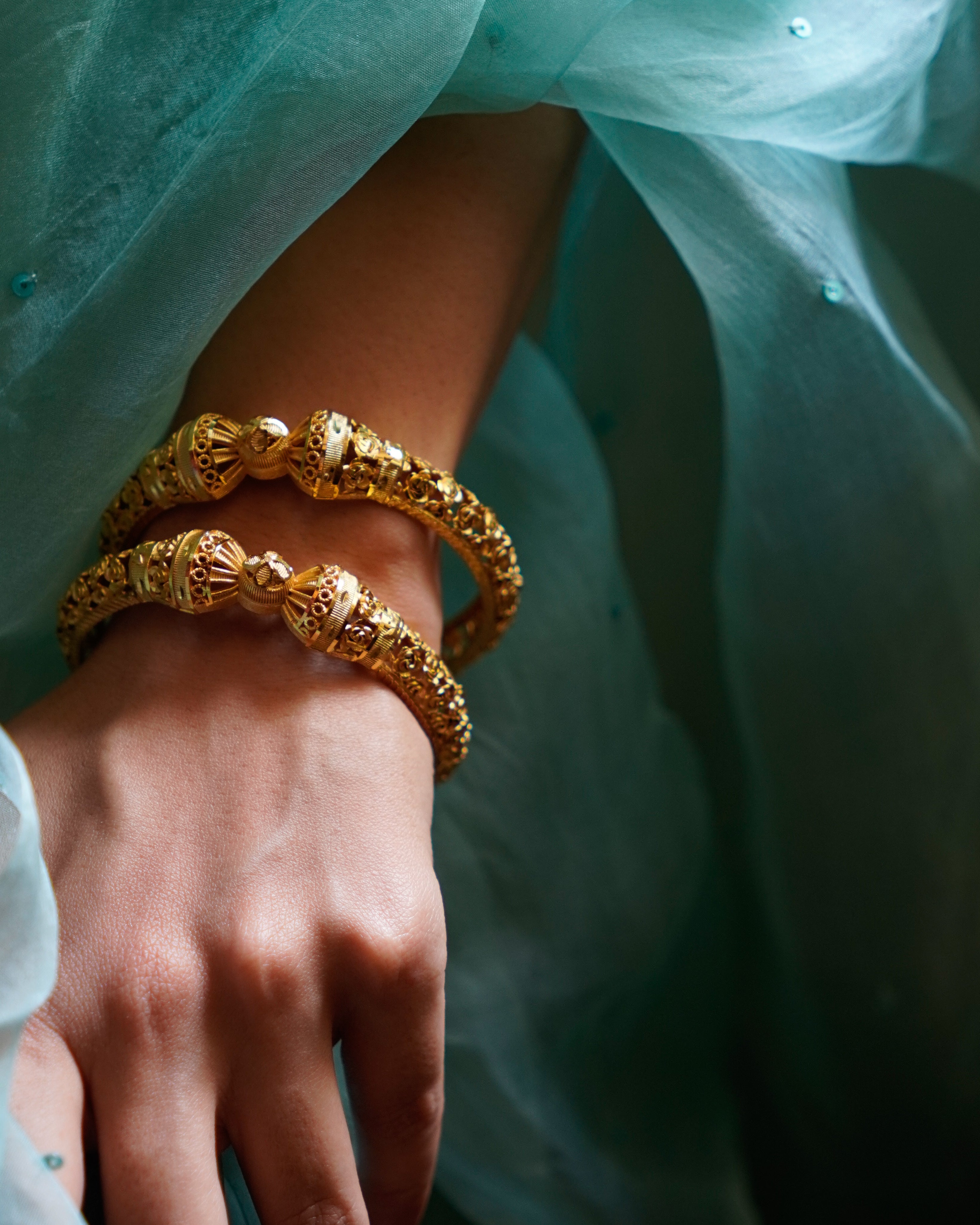 ORO-Flower Designed Gold Plated Bangles