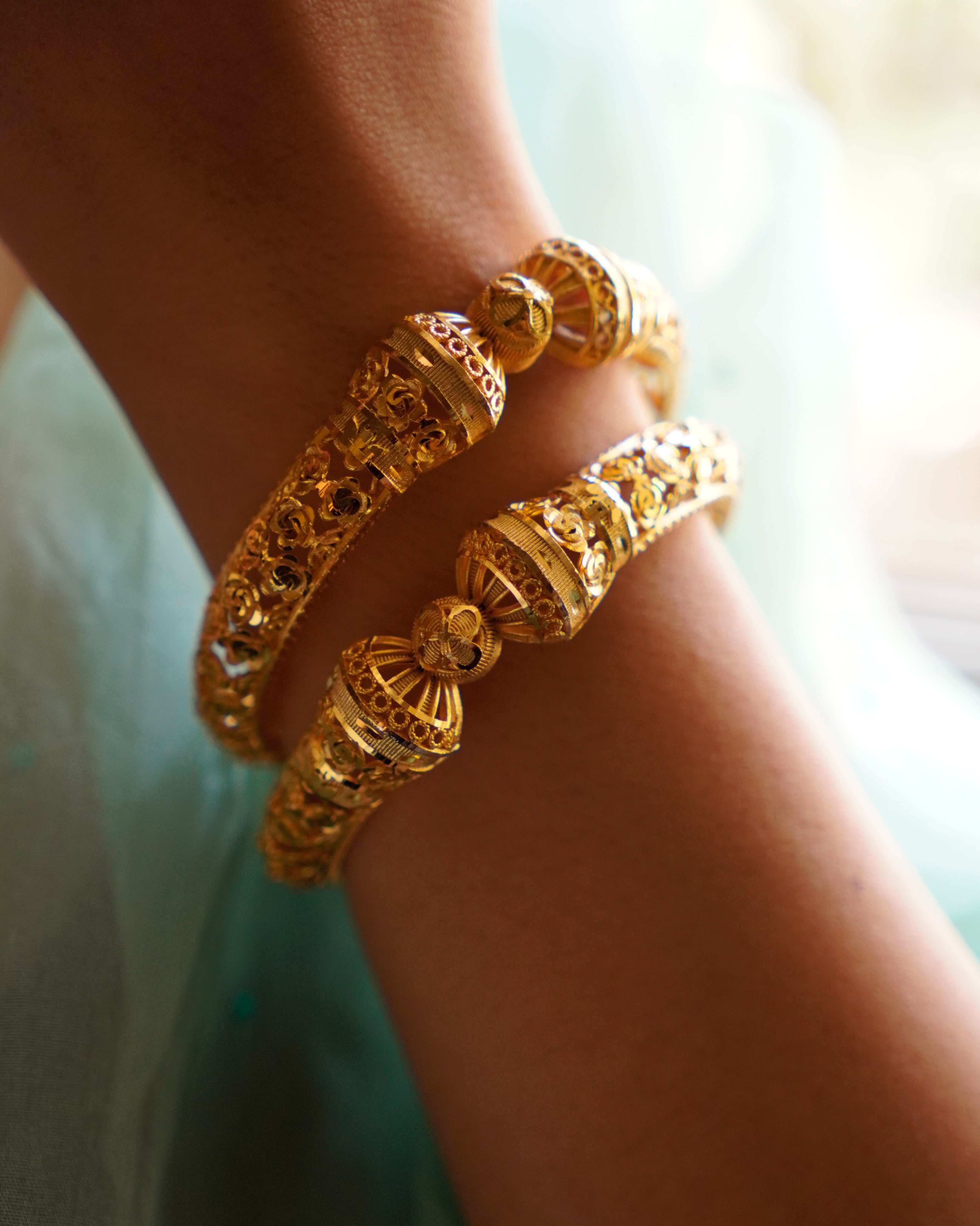ORO-Flower Designed Gold Plated Bangles