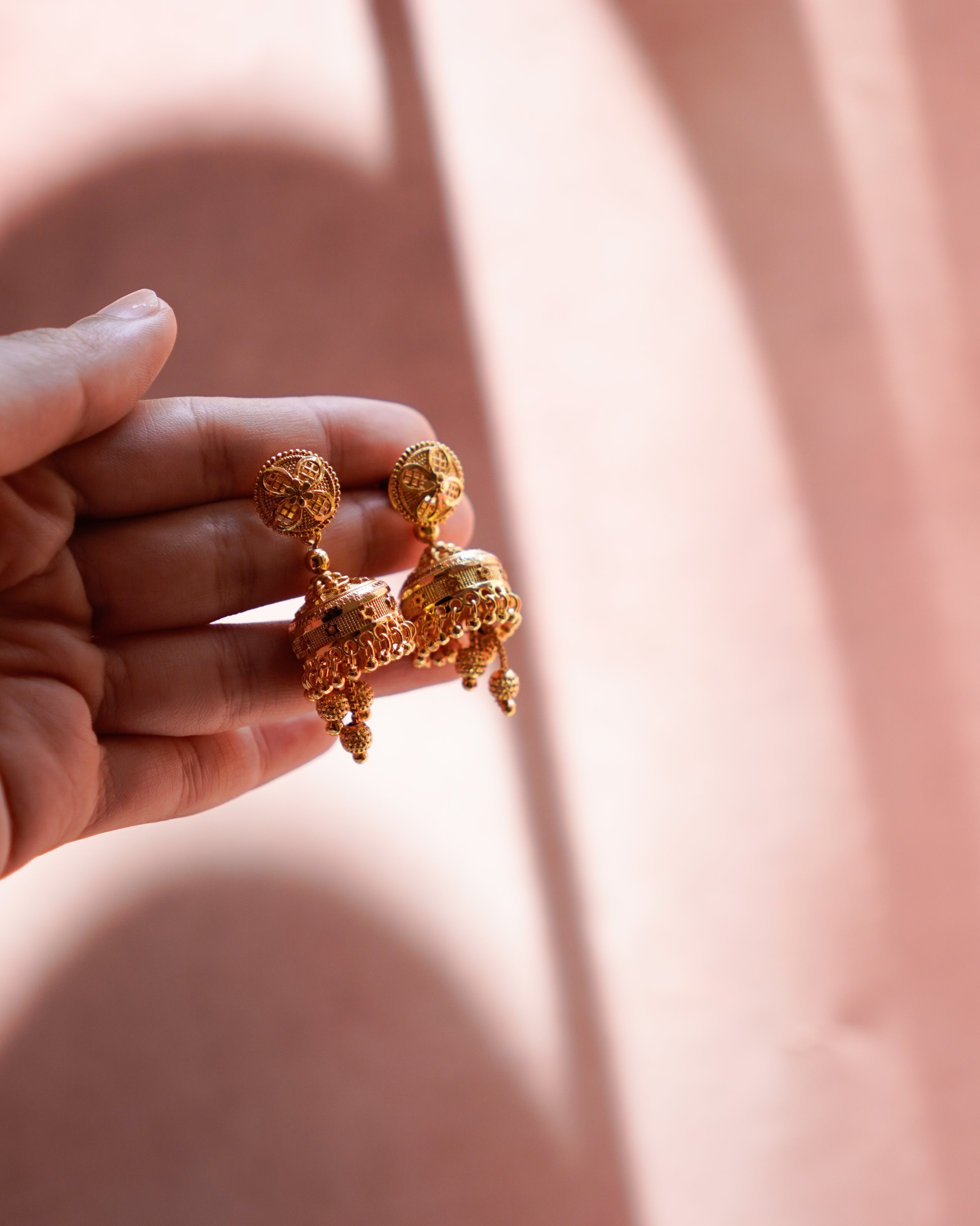 ORO-Divine Radiance Gold Jhumka Earrings
