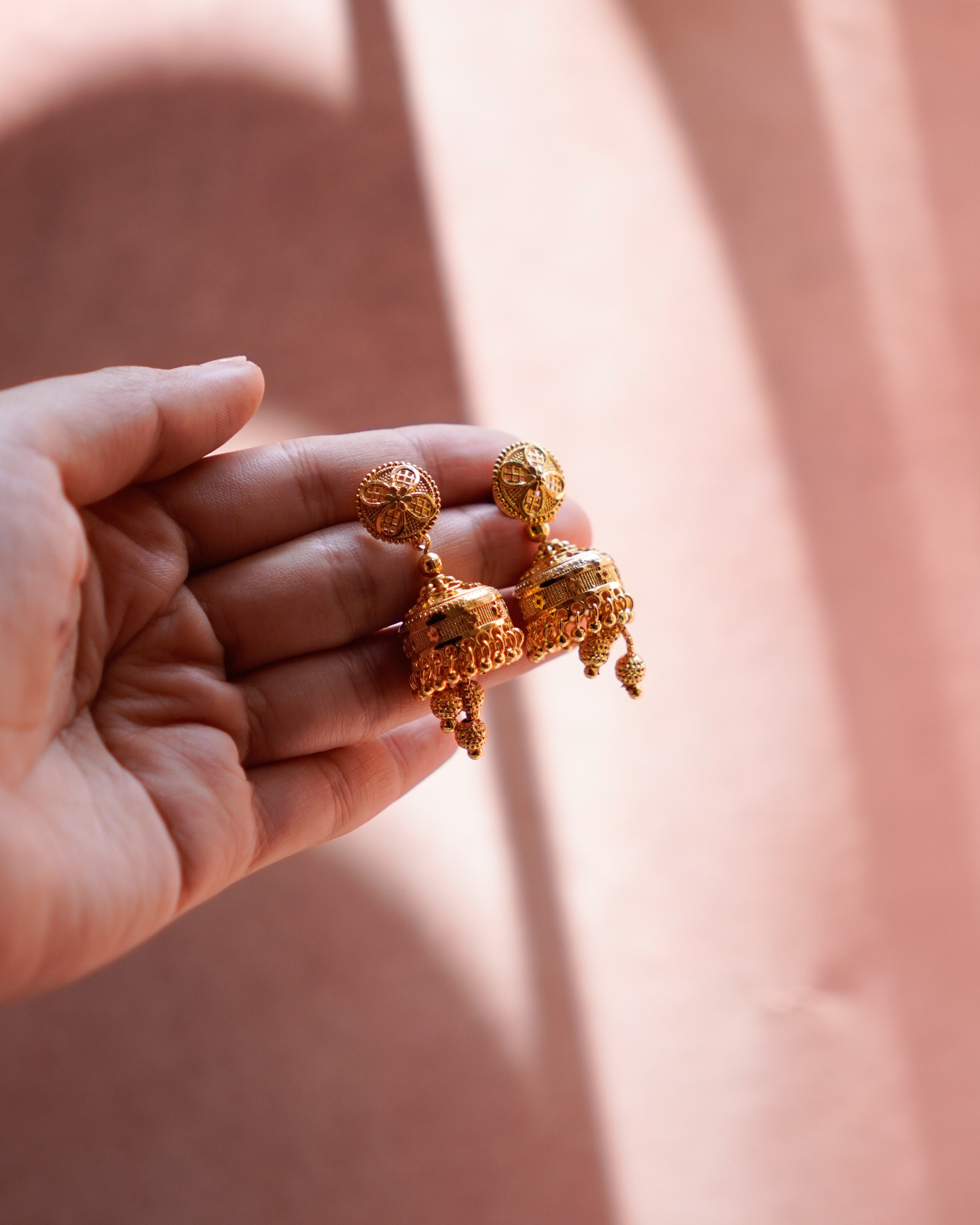 ORO-Divine Radiance Gold Jhumka Earrings