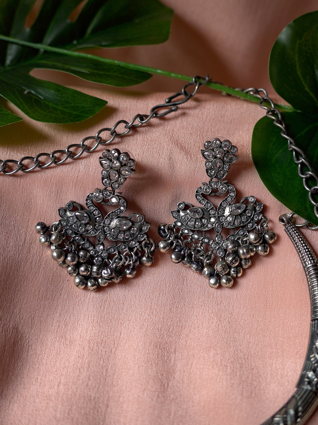 Anassa-Floral Peacock Folk Necklace Set