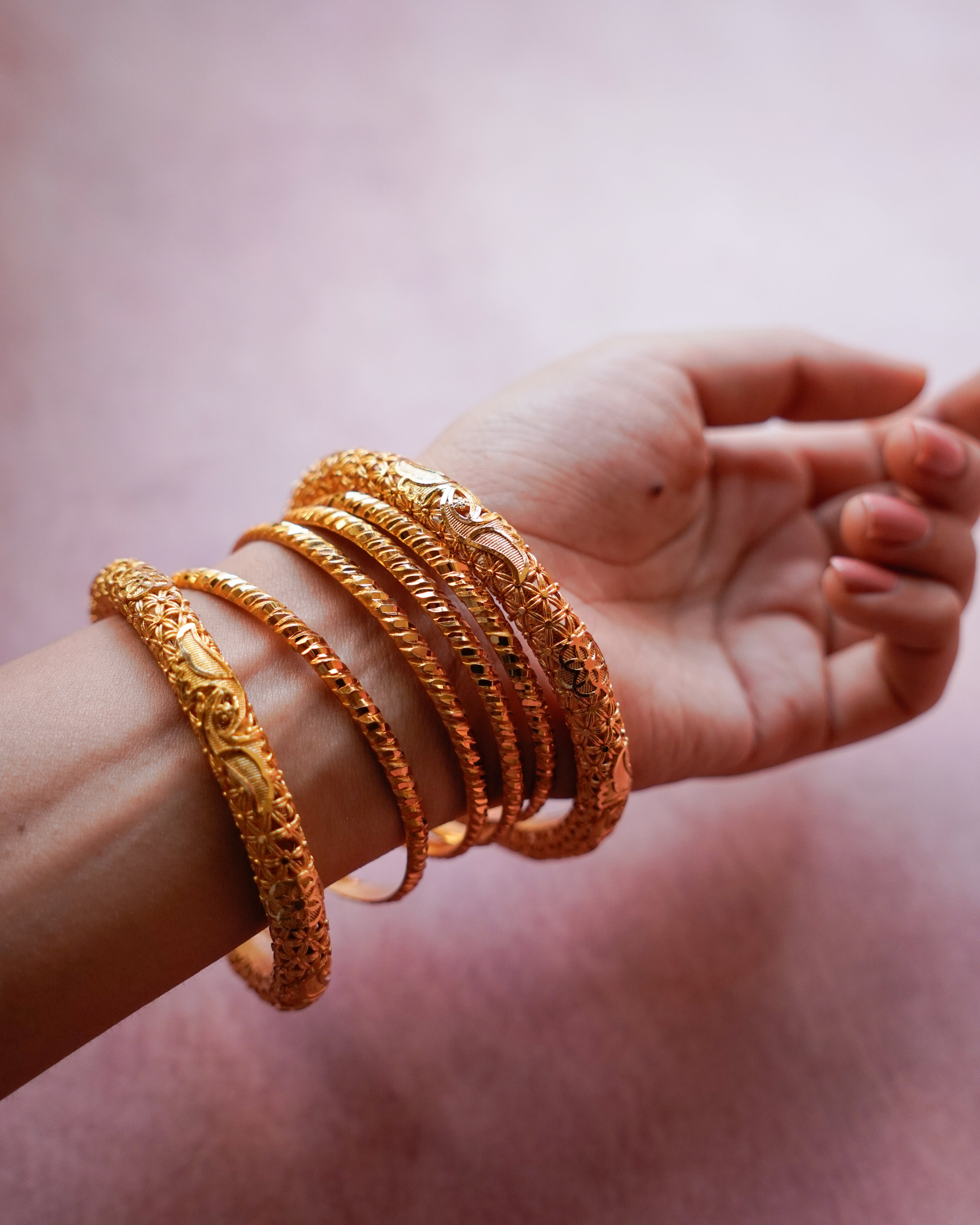 ORO- Traditional Churi Bangles Set