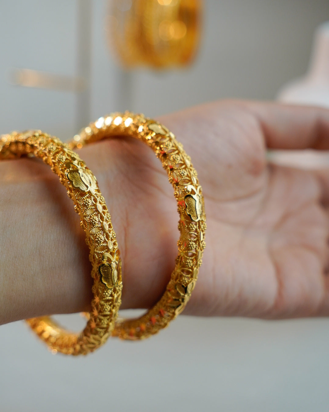 ORO-Gold Traditional Bangles