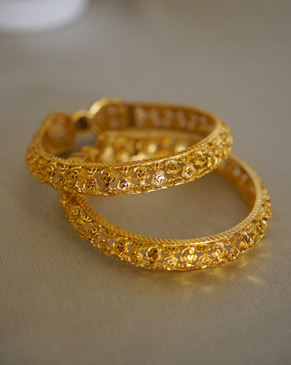 ORO-Flower Designed Gold Plated Bangles