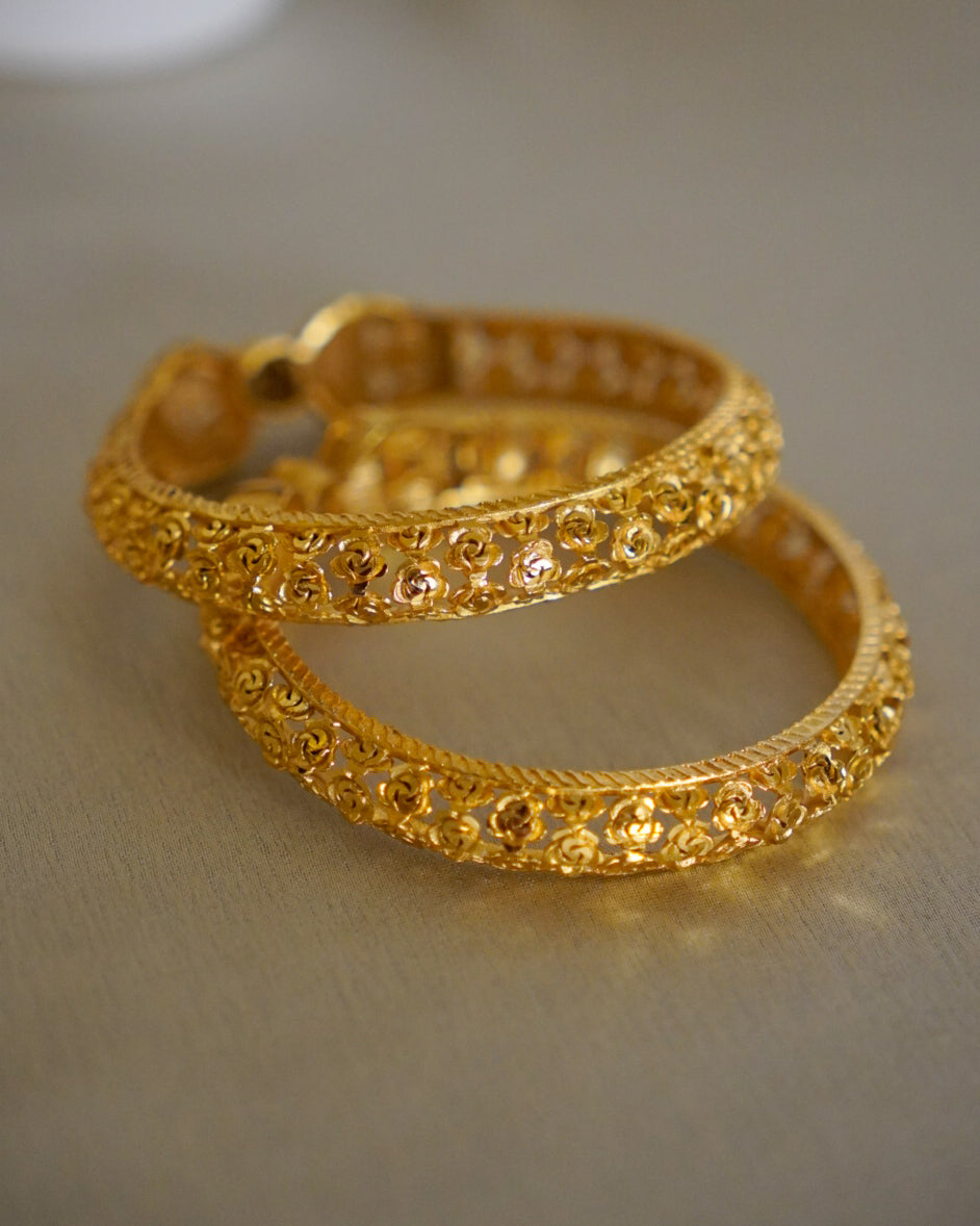 ORO-Flower Designed Gold Plated Bangles