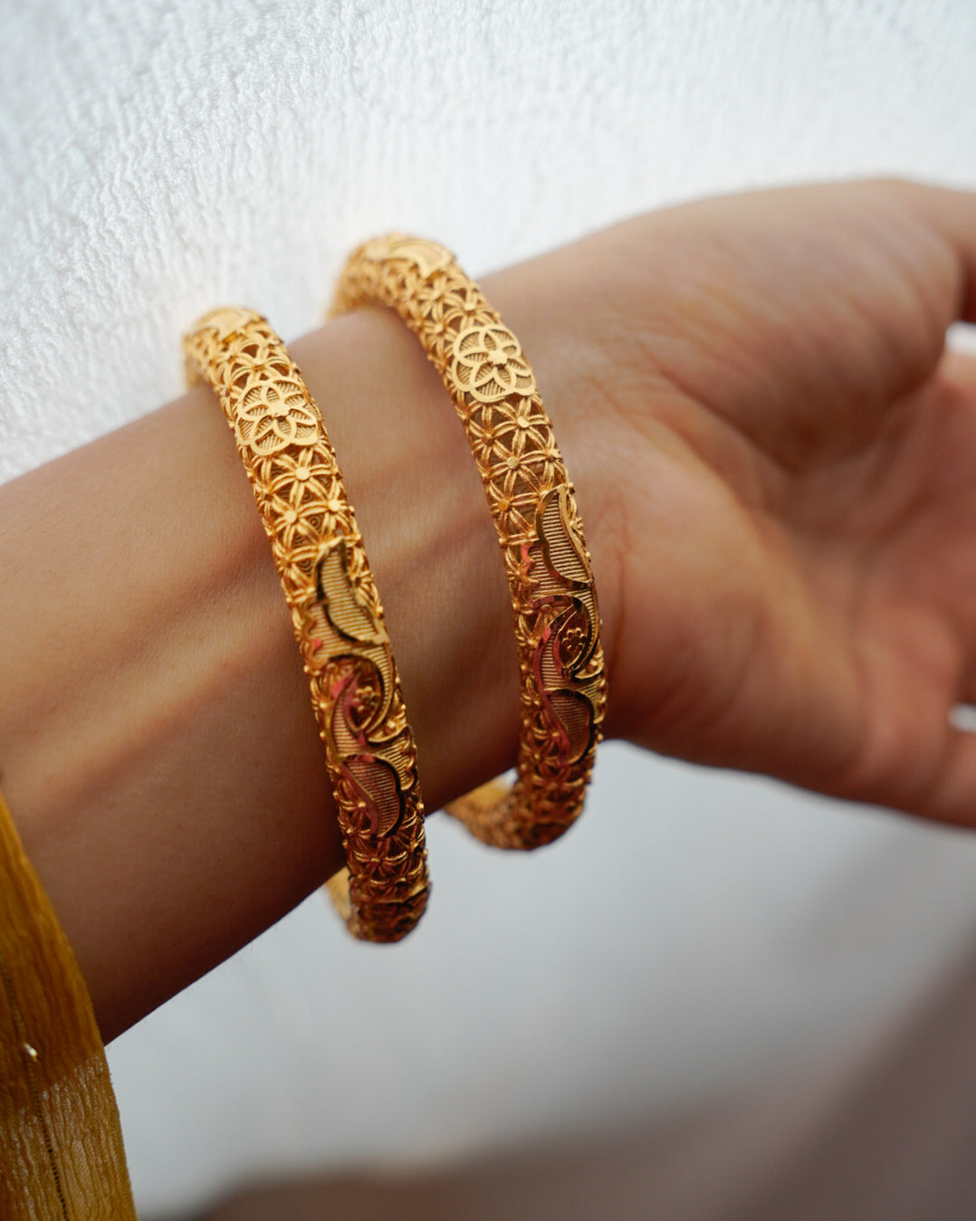 ORO- Gold Bangles