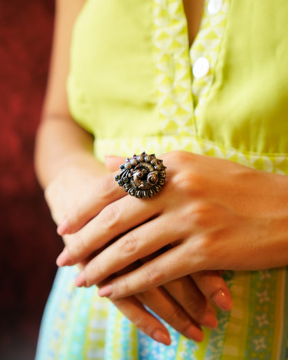 Anassa- The peacock's Embrace Regal Ring