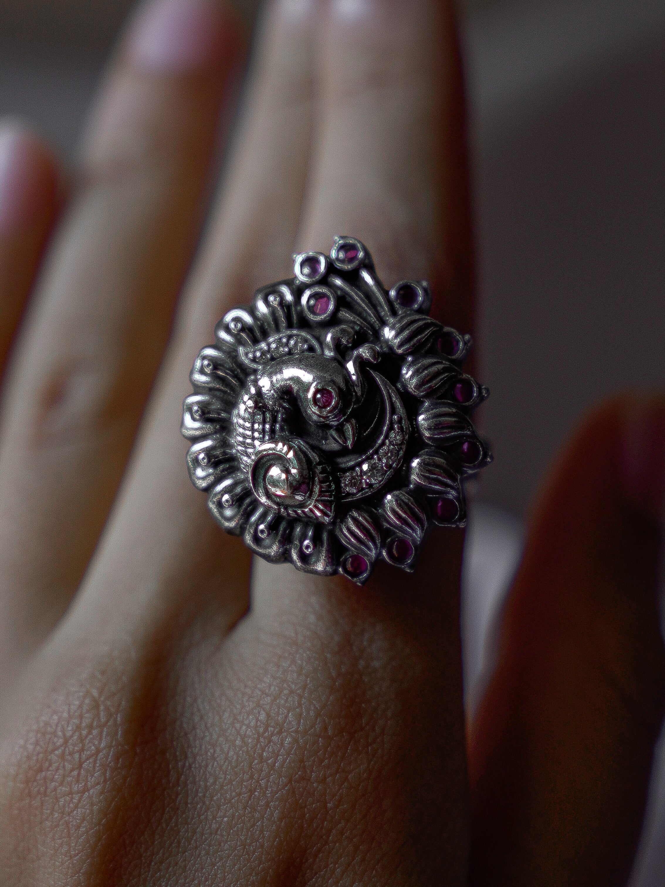 Anassa- The peacock's Embrace Regal Ring