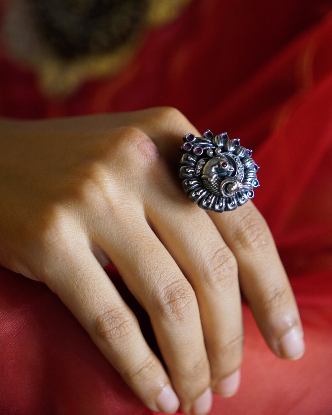 Anassa- The peacock's Embrace Regal Ring