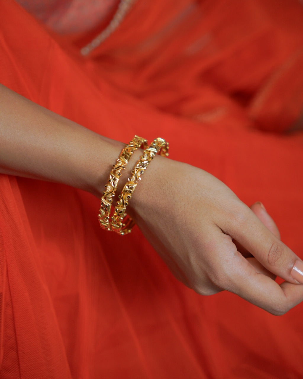 ORO-ORO Traditional Gold Churi Bangles