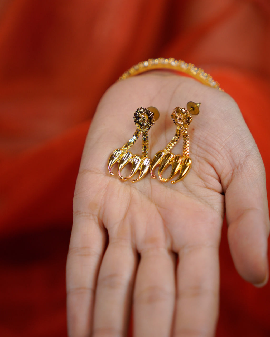 ORO- Gold Necklace Set