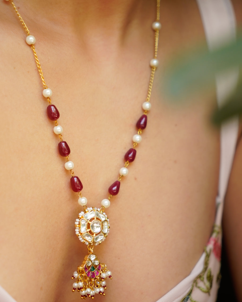 ZIKHIN- Timeless elegance Kundan Stone Necklace Set