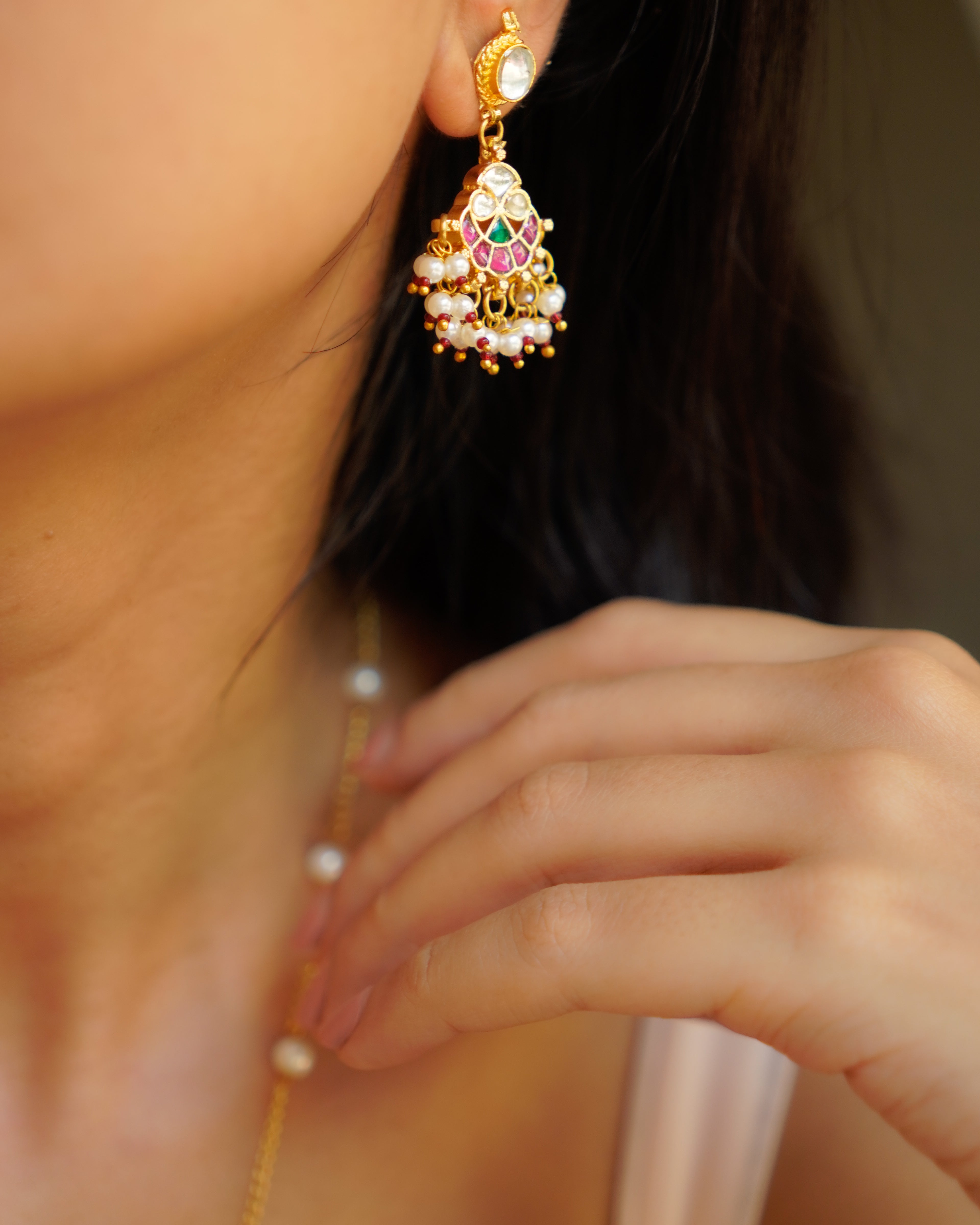 ZIKHIN-Ethereal Grace Kundan Stone Necklace set