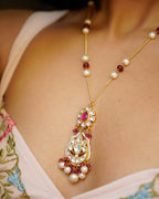 ZIKHIN- Timeless elegance Kundan Stone Necklace Set