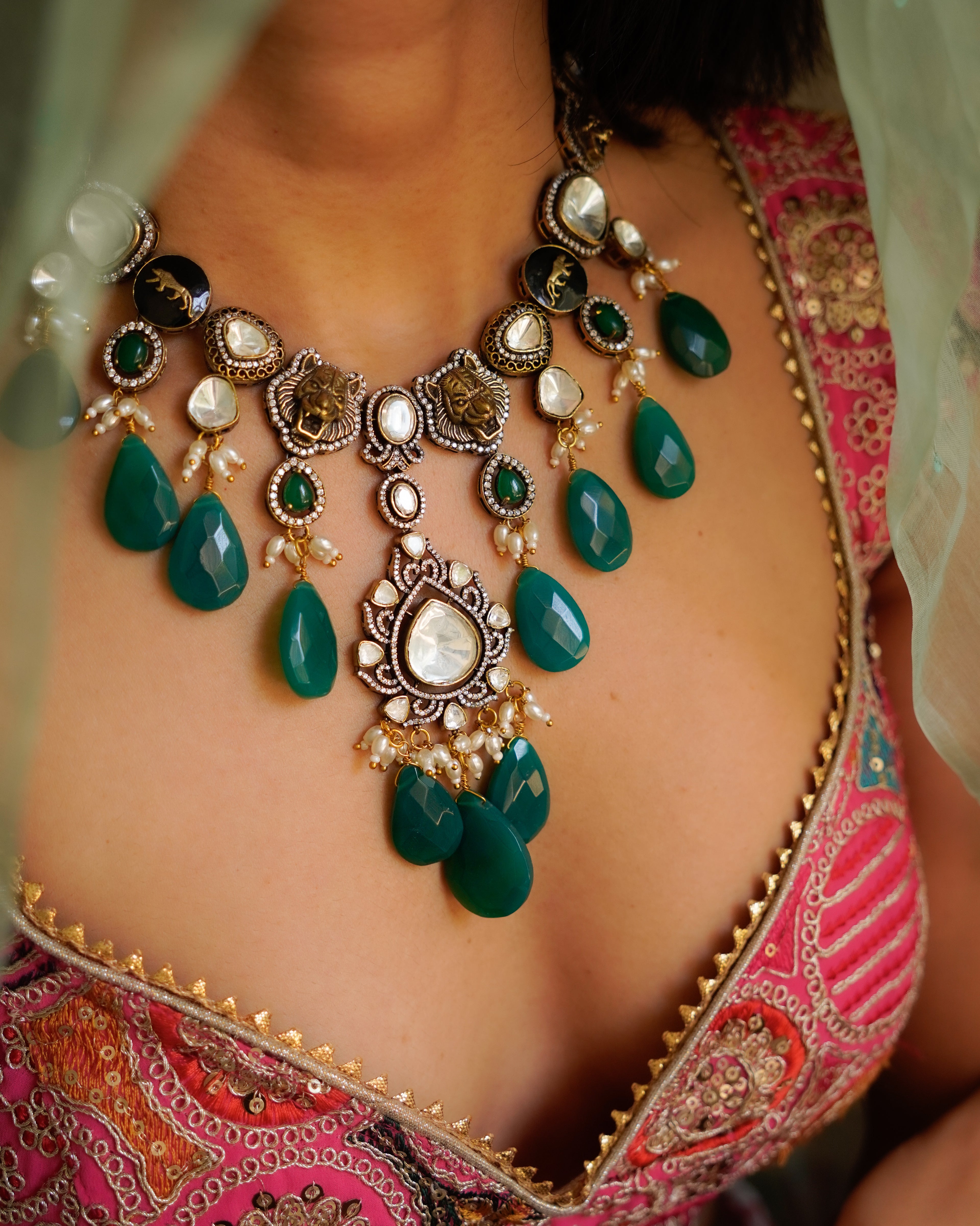 ZIKHIN- Royal Queen Kundan Necklace Set