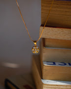 ORO- Golden Blooming Pendant set