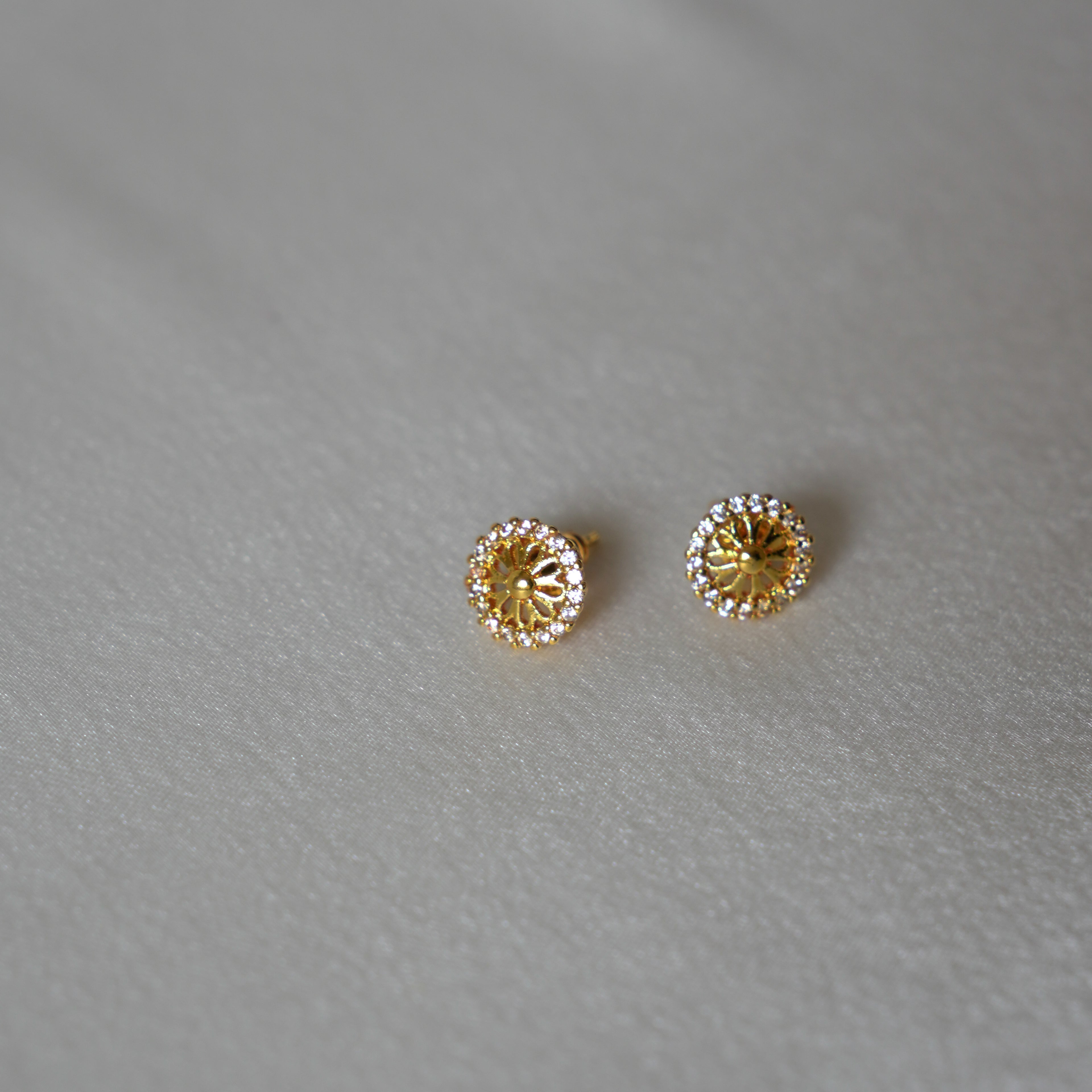 Oro- Blooming Flower Stud Earrings