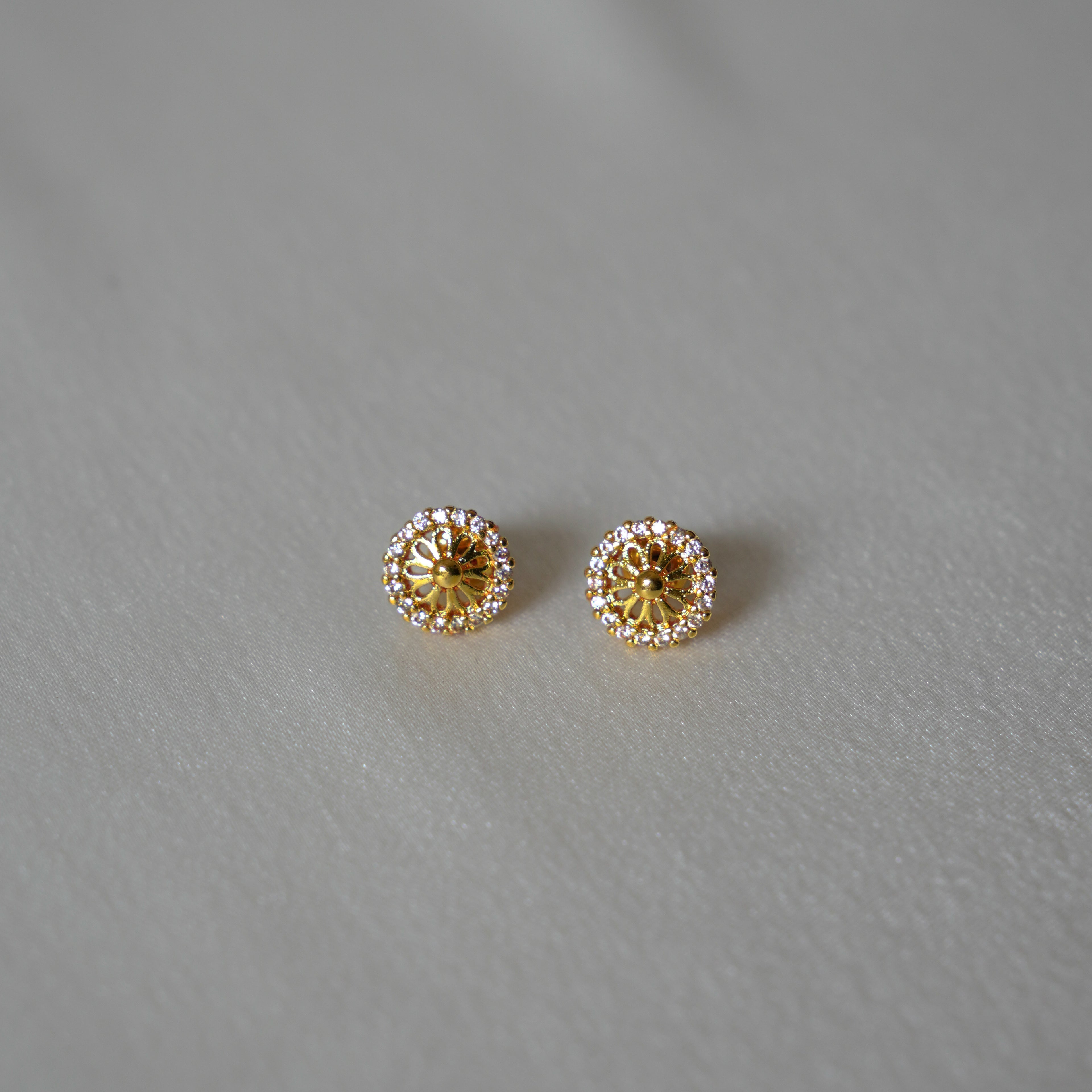 Oro- Blooming Flower Stud Earrings