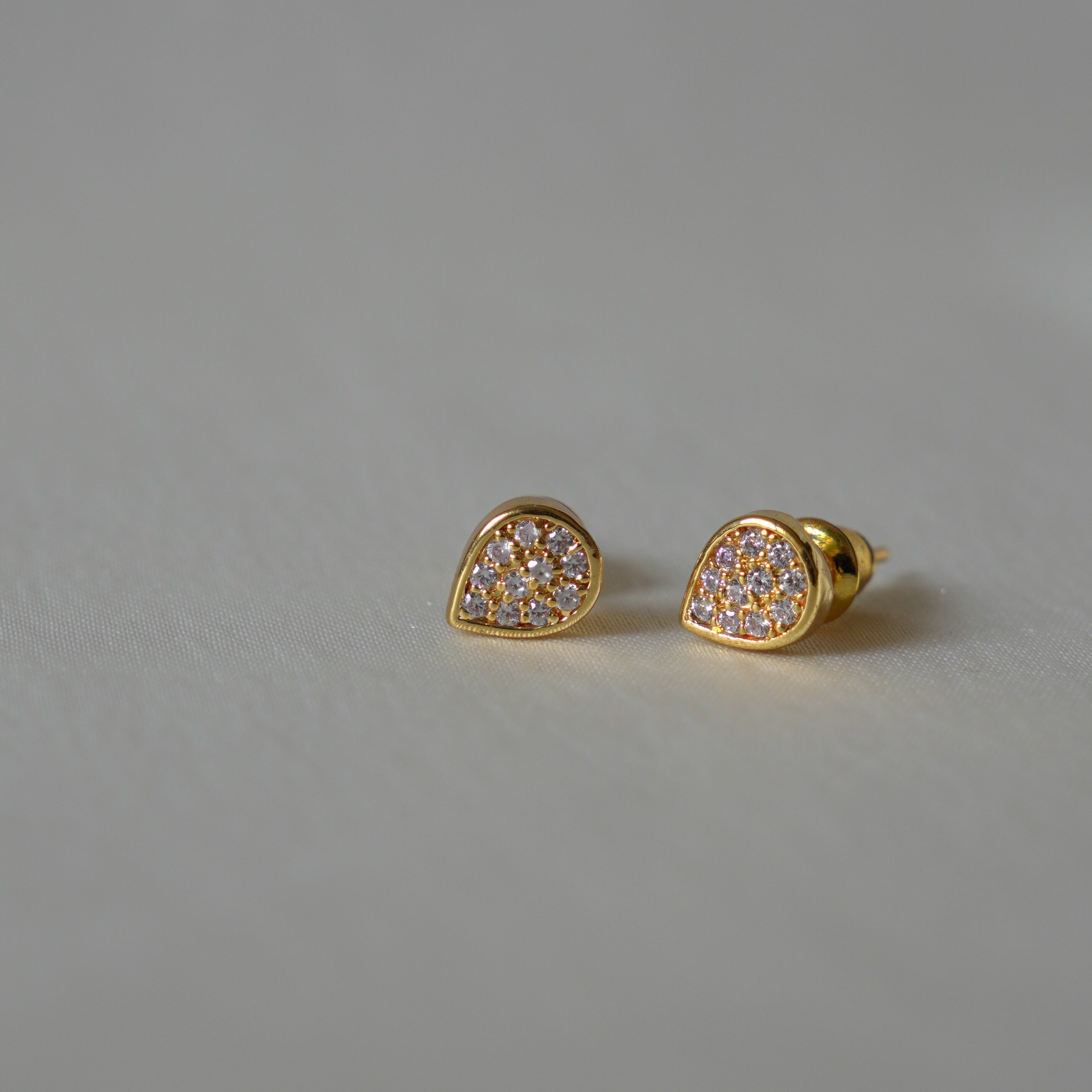 ORO- Leaf Stud Earrings