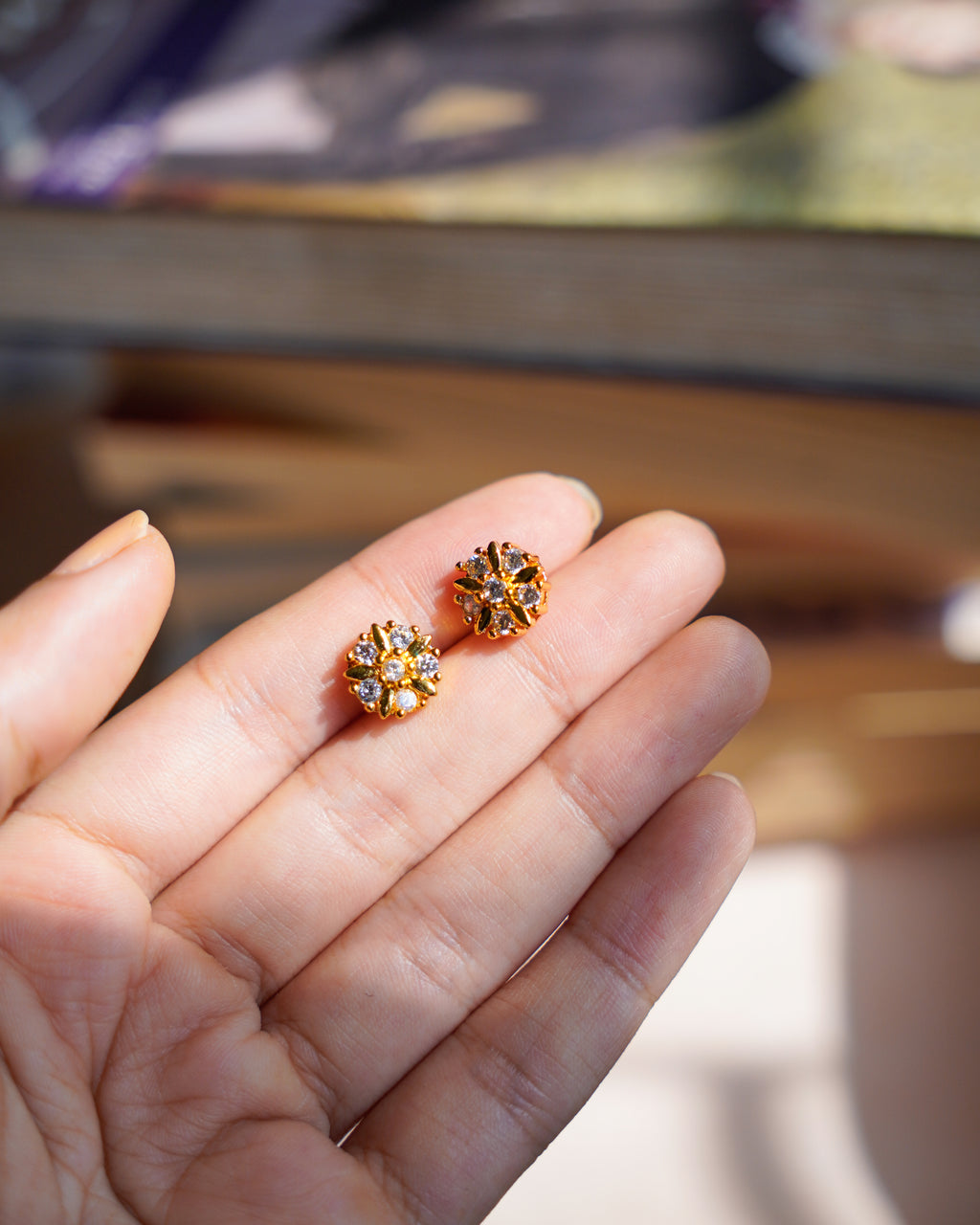 ORO- Golden Blooming Pendant set