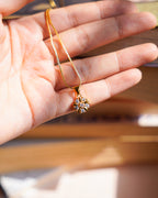 ORO- Golden Blooming Pendant set