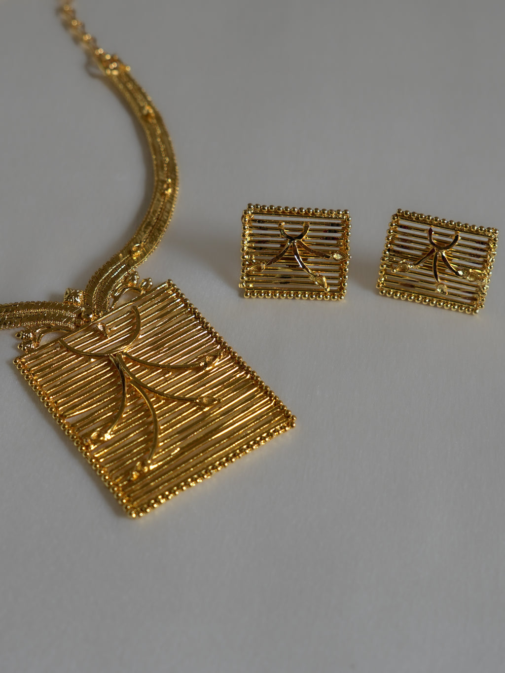ORO-Grand Gold Necklace Set