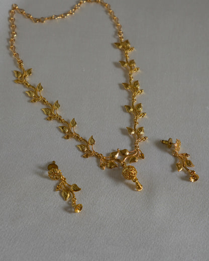 ORO-Royal Leaf Pattern Gold Necklace Set