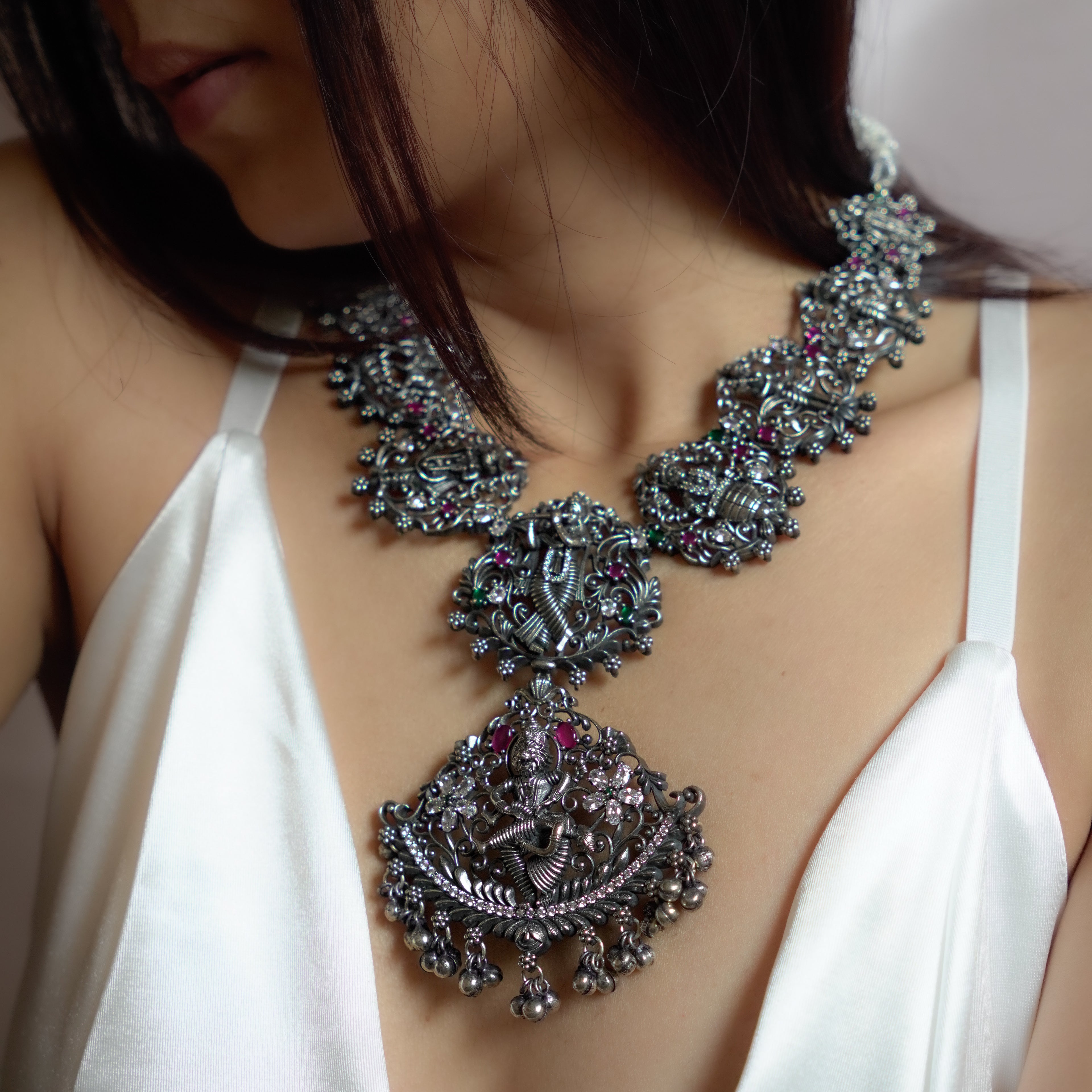 Anassa- Goddess Long Necklace Set