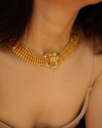 ORO- Gold Flower Necklace with Earrings