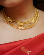 ORO-Mesmerizing Floral Gold Necklace Set