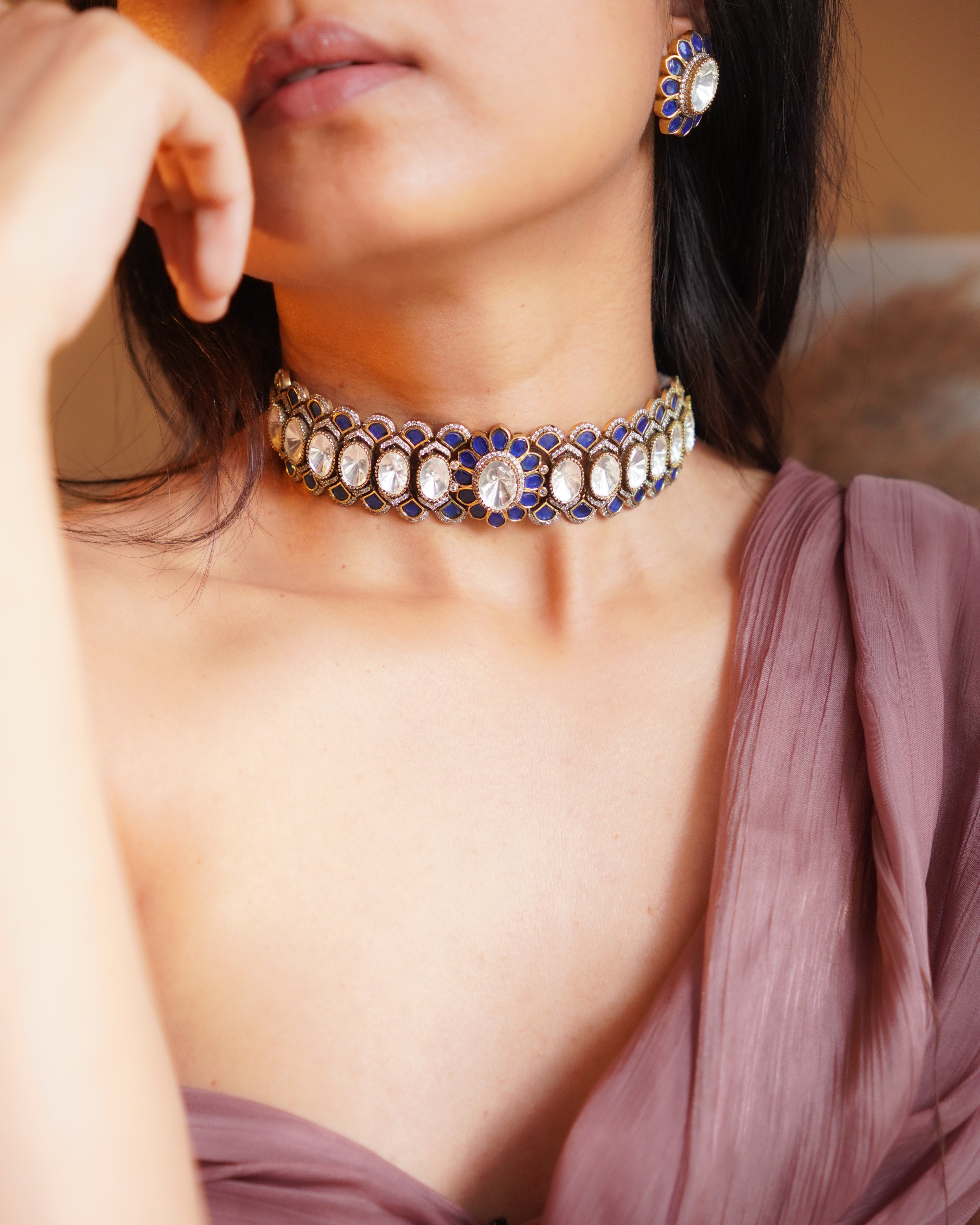 ZIKHIN- Maharani Splendor Elegant Choker Set