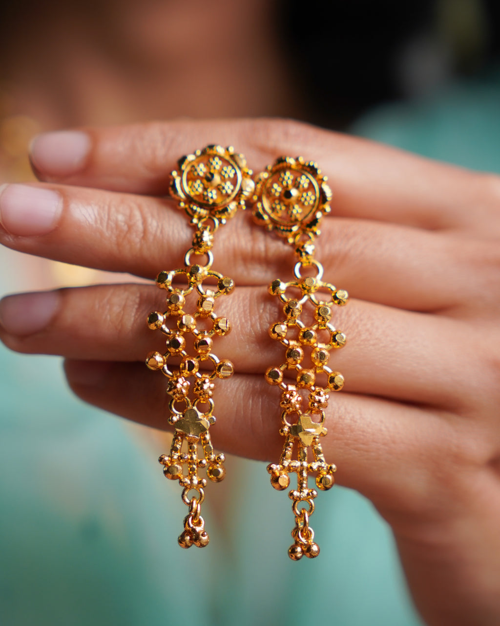 ORO- Flora Heart Motif Gold Plated Necklace & Earrings Set