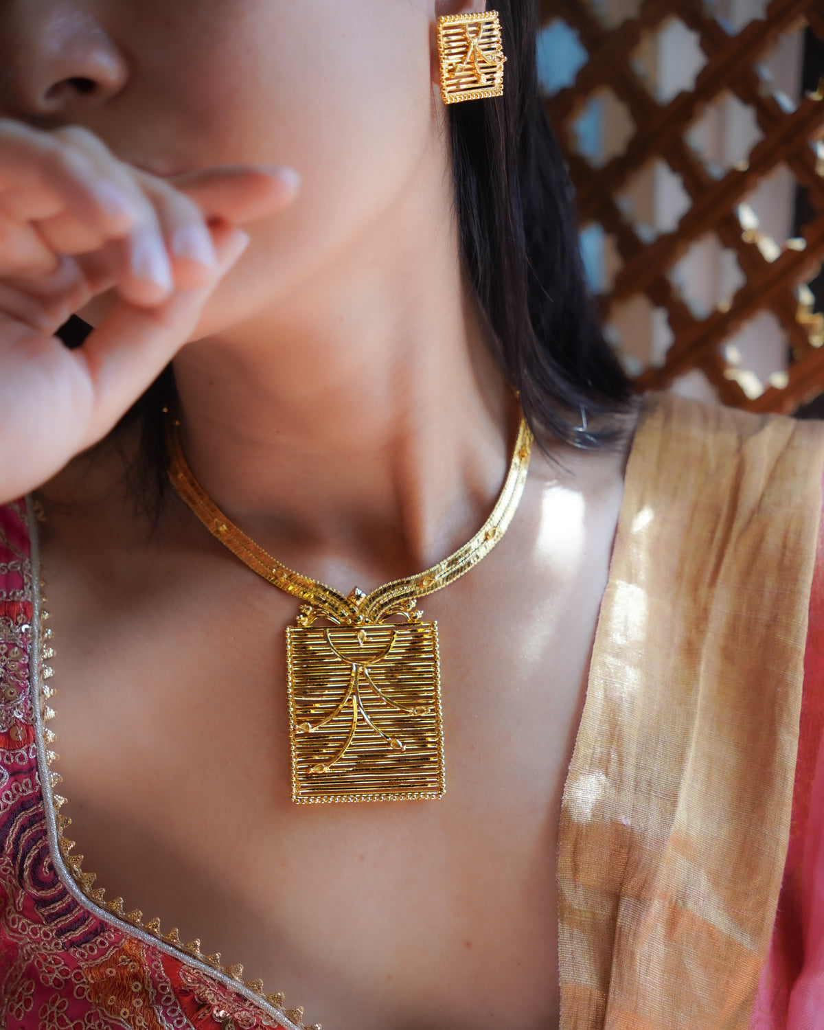 ORO-Grand Royal Gold Necklace Set