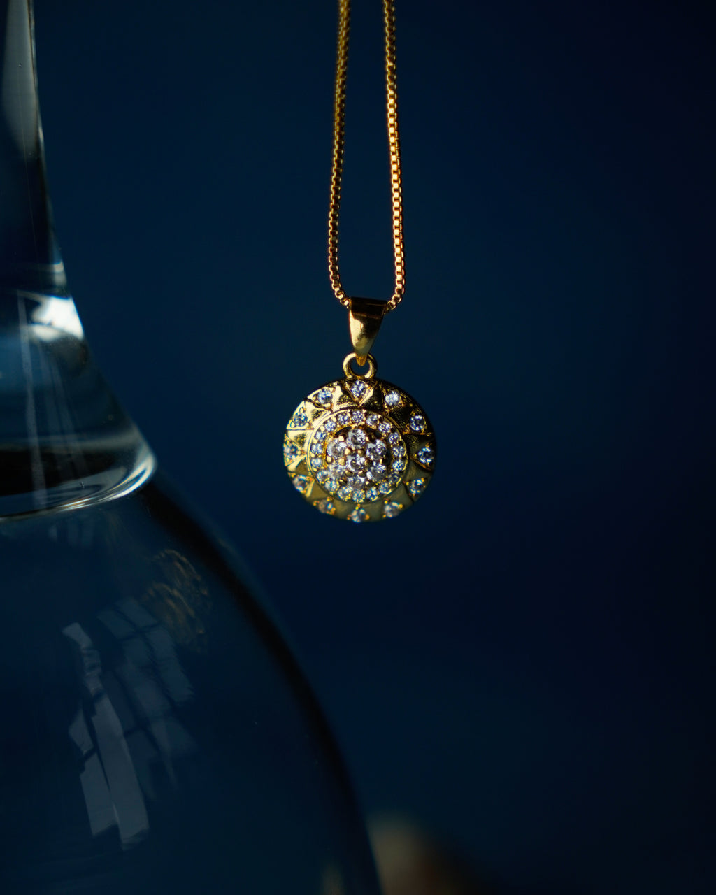 FLORA-AD Pendant Necklace & Stud Earrings Set