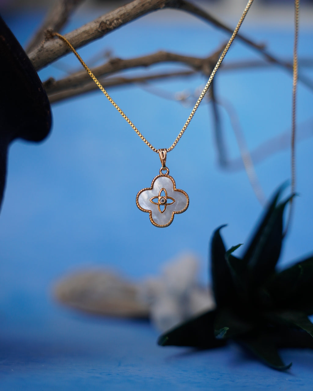 FLORA- Anti-Tarnish Gold Finish Clover Pendant Necklace with Mother of Pearl Detail