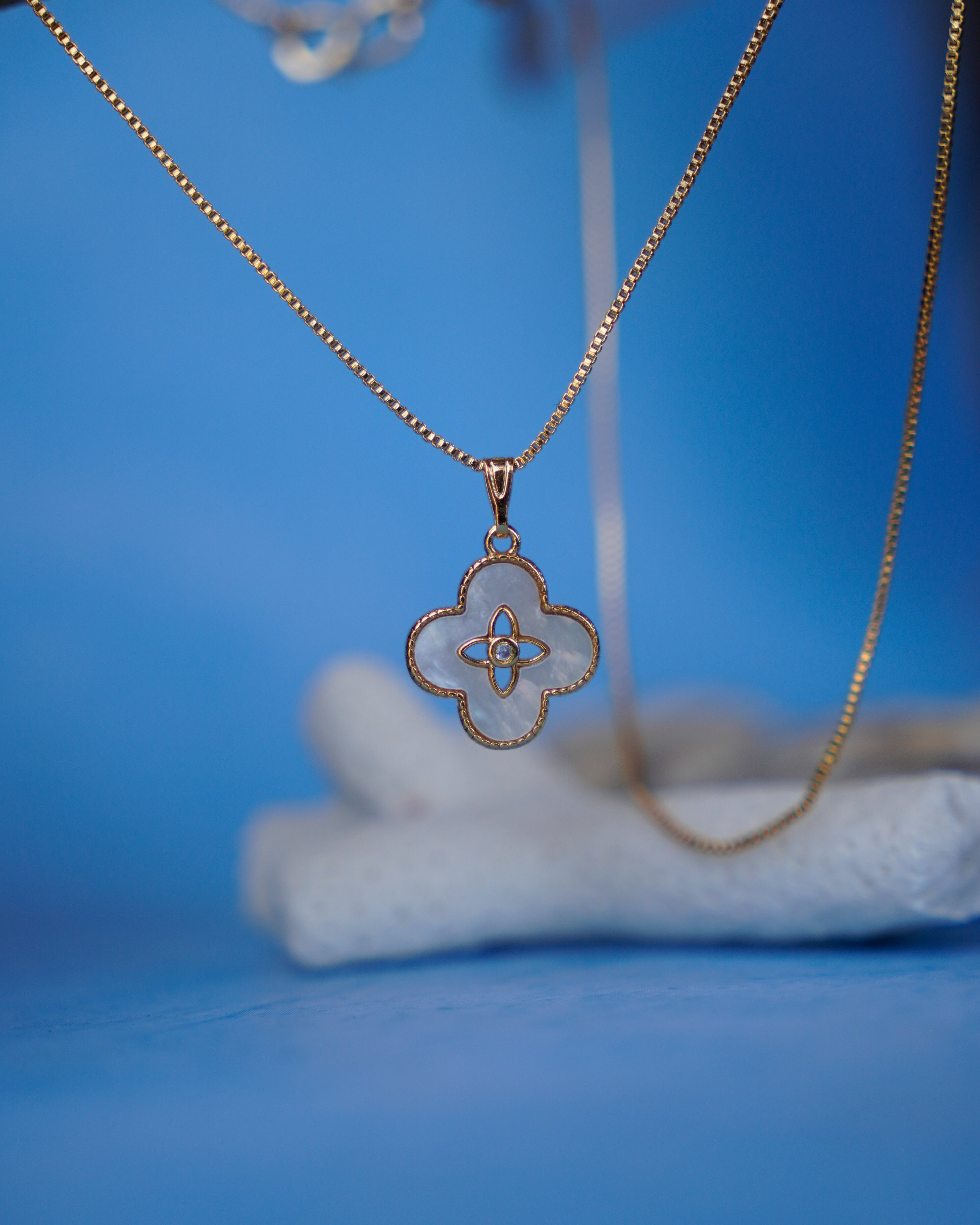 FLORA- Anti-Tarnish Gold Finish Clover Pendant Necklace with Mother of Pearl Detail
