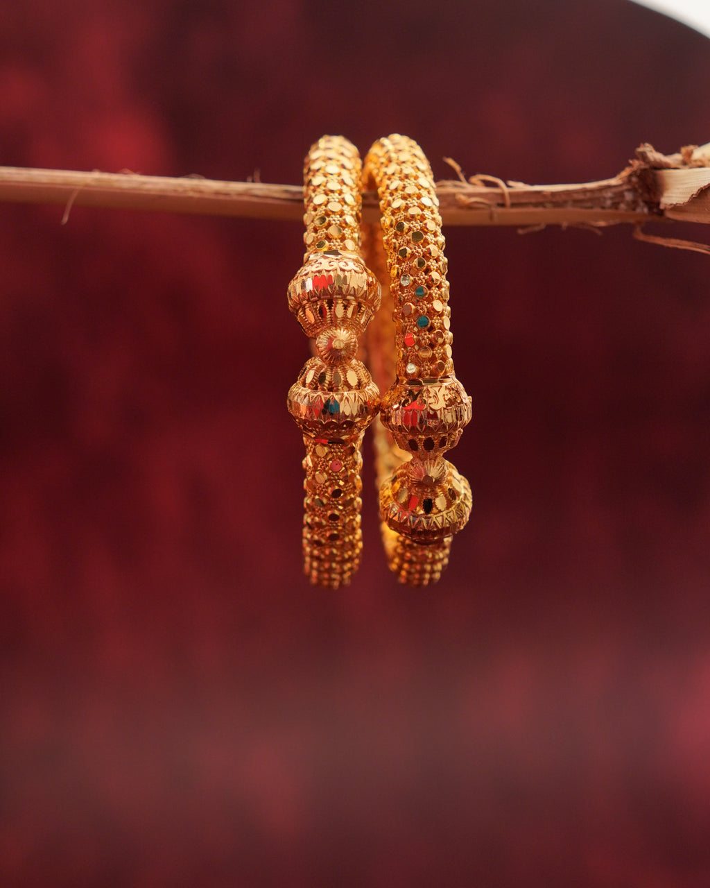 ORO-Textured Gold Bangles with Classic Detailing