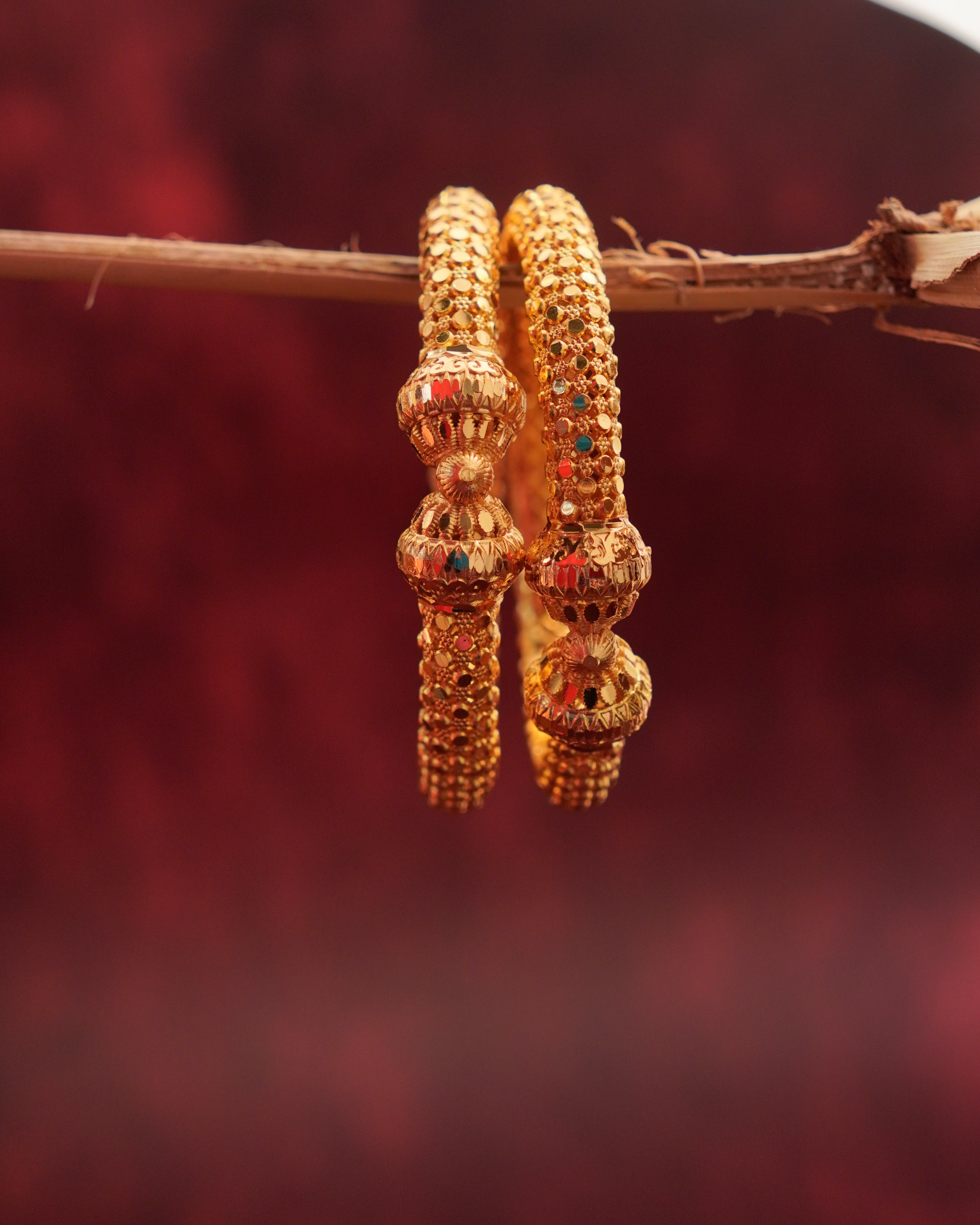ORO-Textured Gold Bangles with Classic Detailing