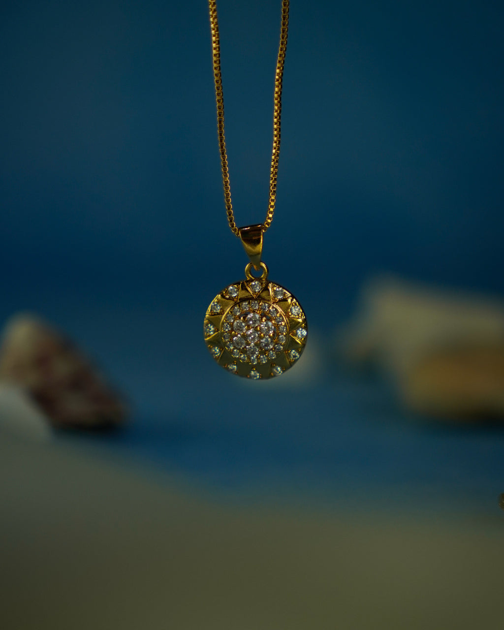 FLORA-AD Pendant Necklace & Stud Earrings Set