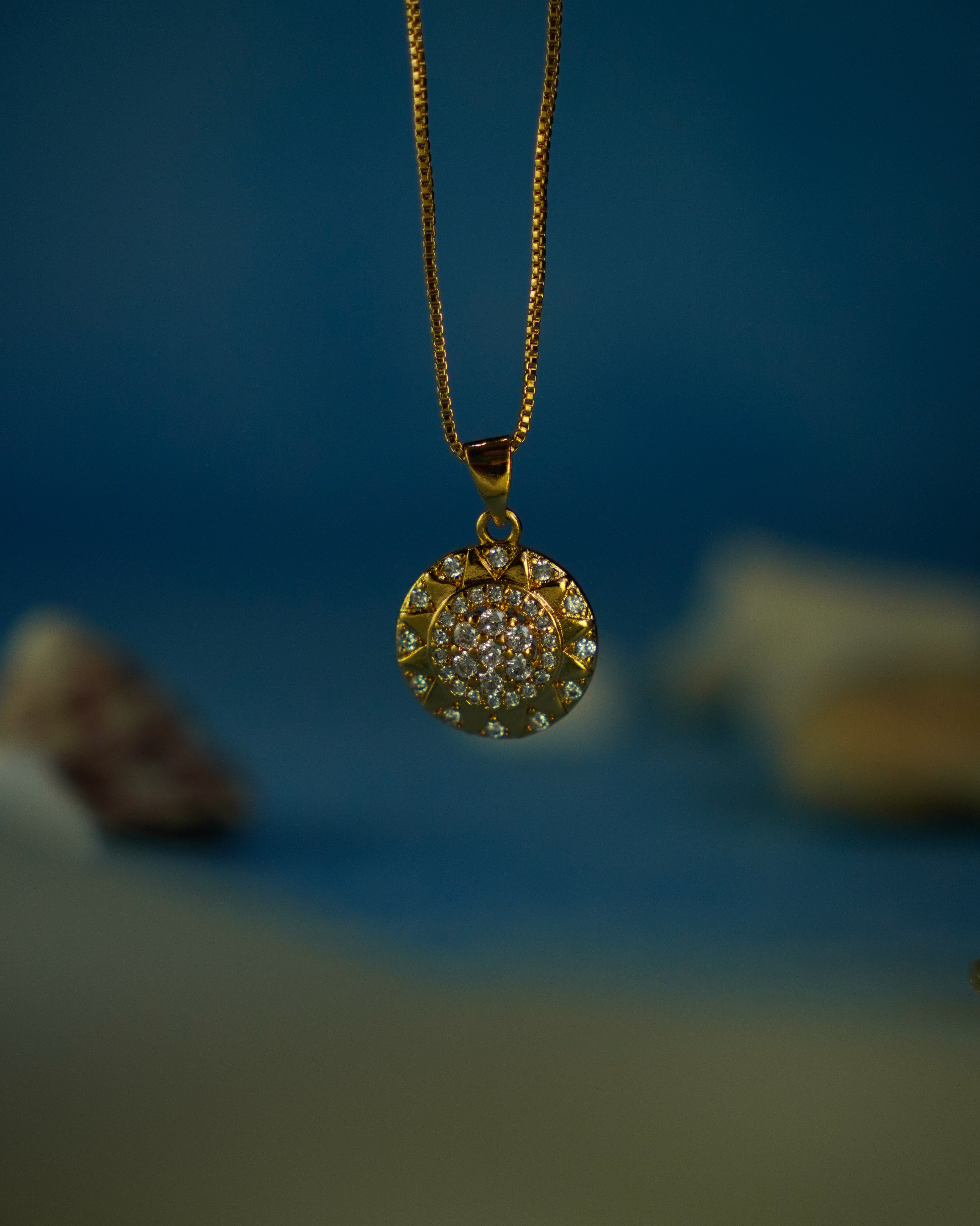 FLORA-AD Pendant Necklace & Stud Earrings Set