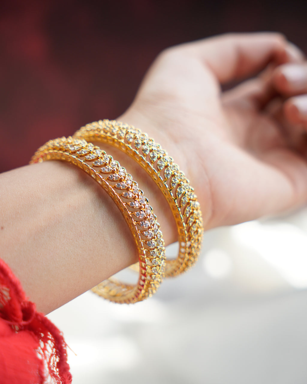 ORO- Leaf  Pattern American Diamond Studded Bangle