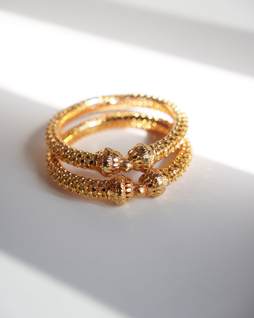 ORO-Textured Gold Bangles with Classic Detailing