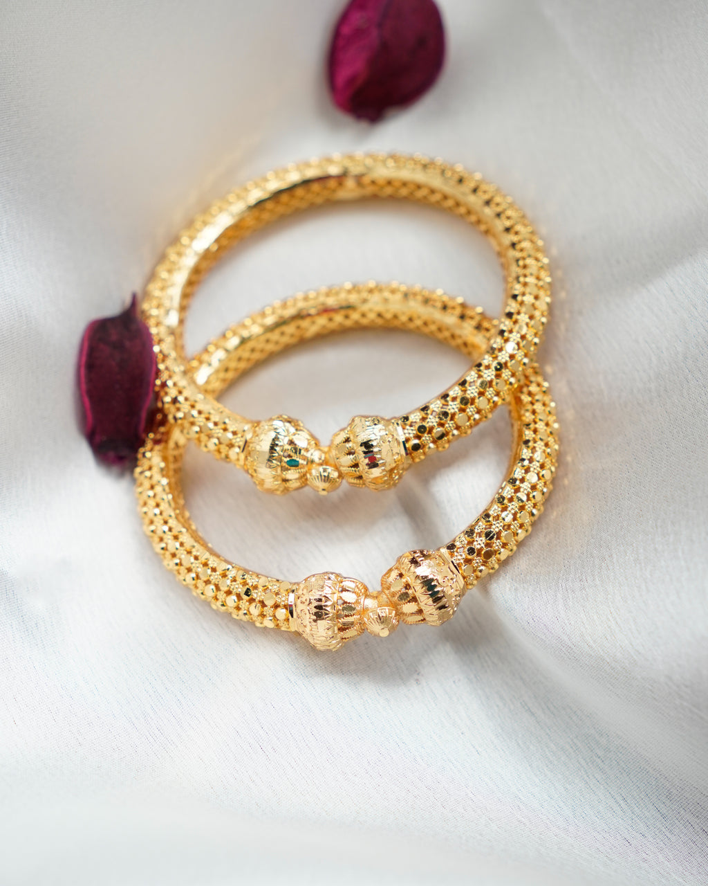 ORO-Textured Gold Bangles with Classic Detailing