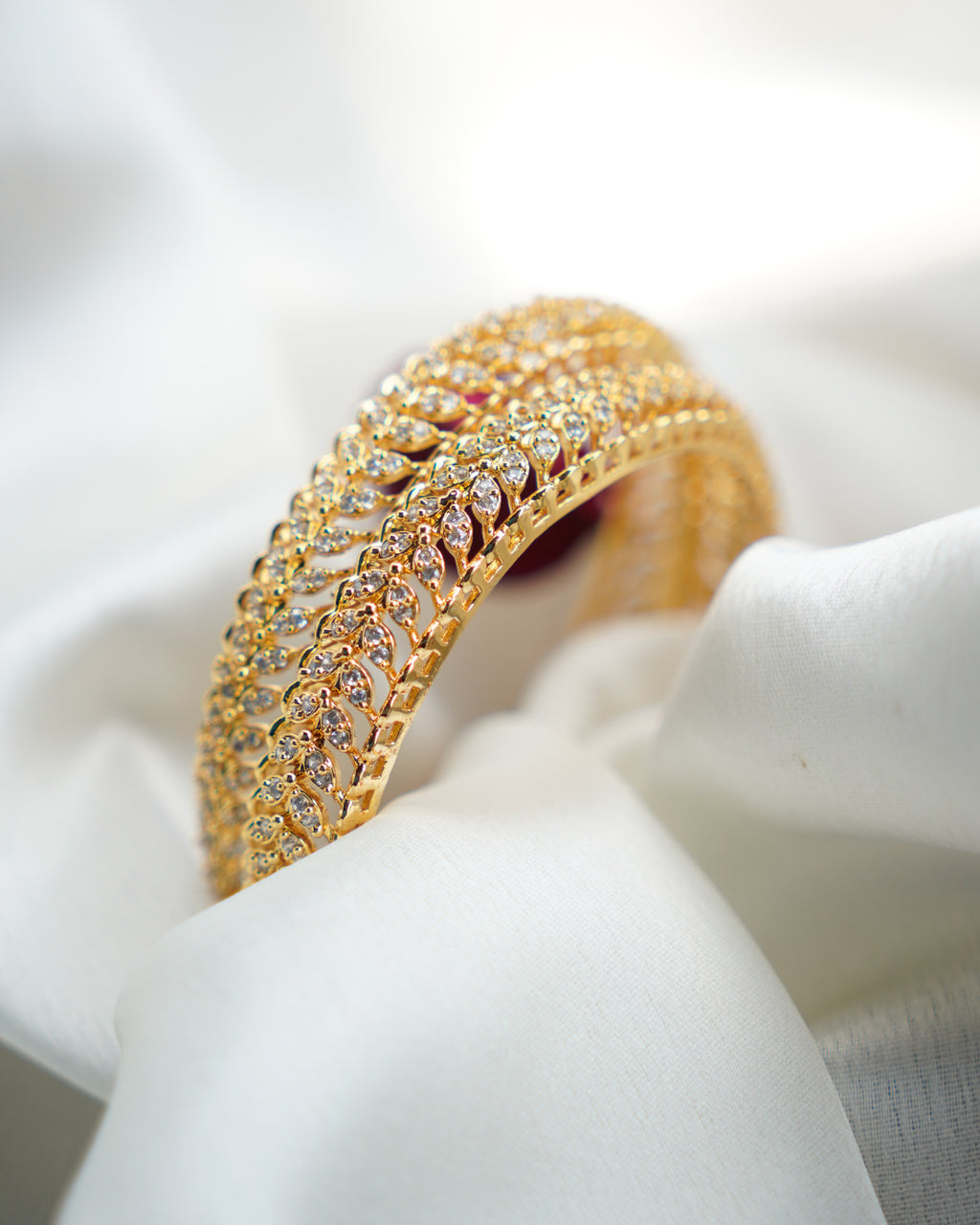 ORO- Leaf  Pattern American Diamond Studded Bangle
