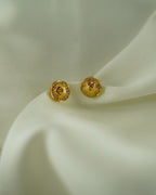 FLORA- Intricately Designed Gold Pendant & Earrings