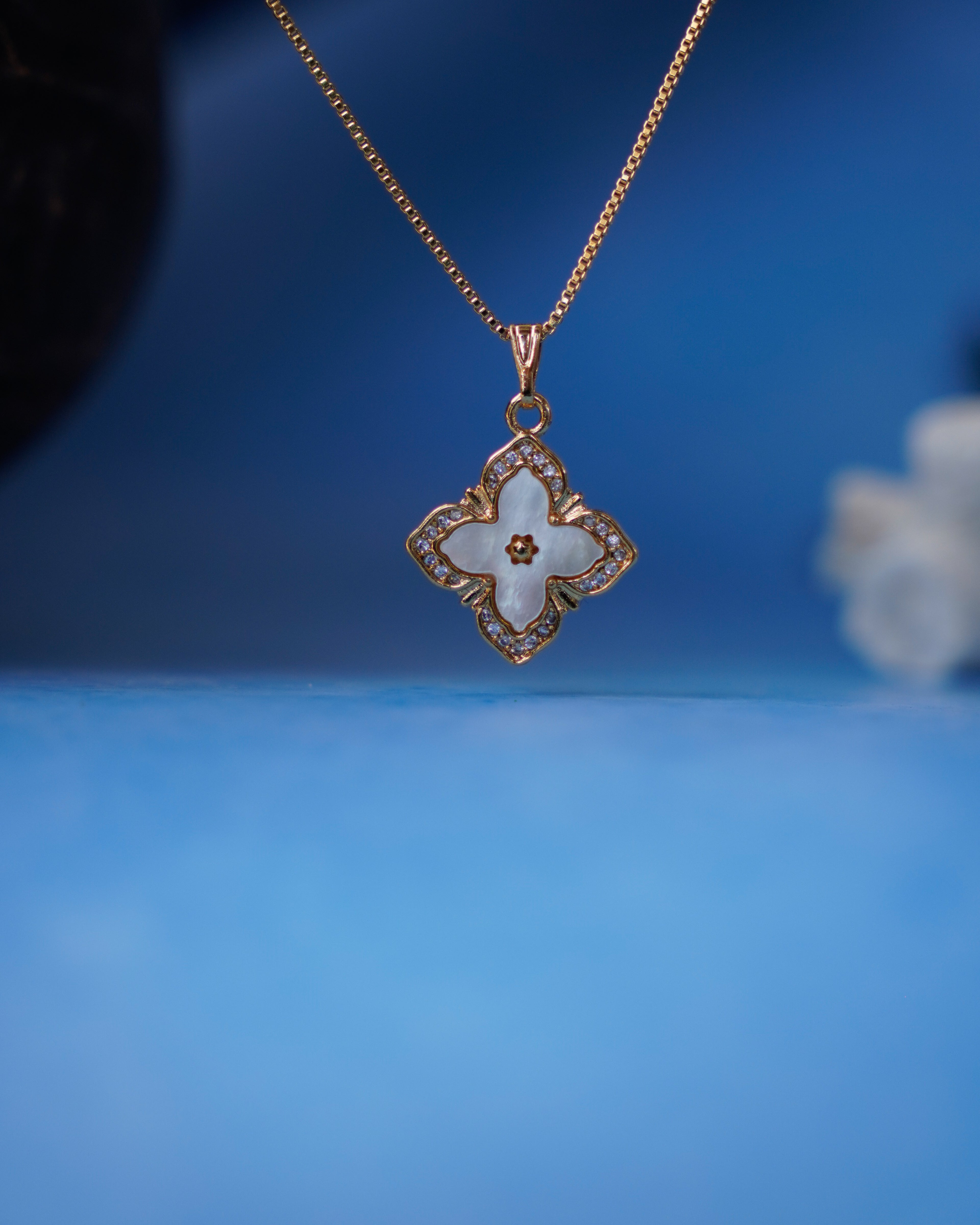 FLORA- Anti-Tarnish Gold Finish AD Clover Pendant Necklace with Mother of Pearl Shell