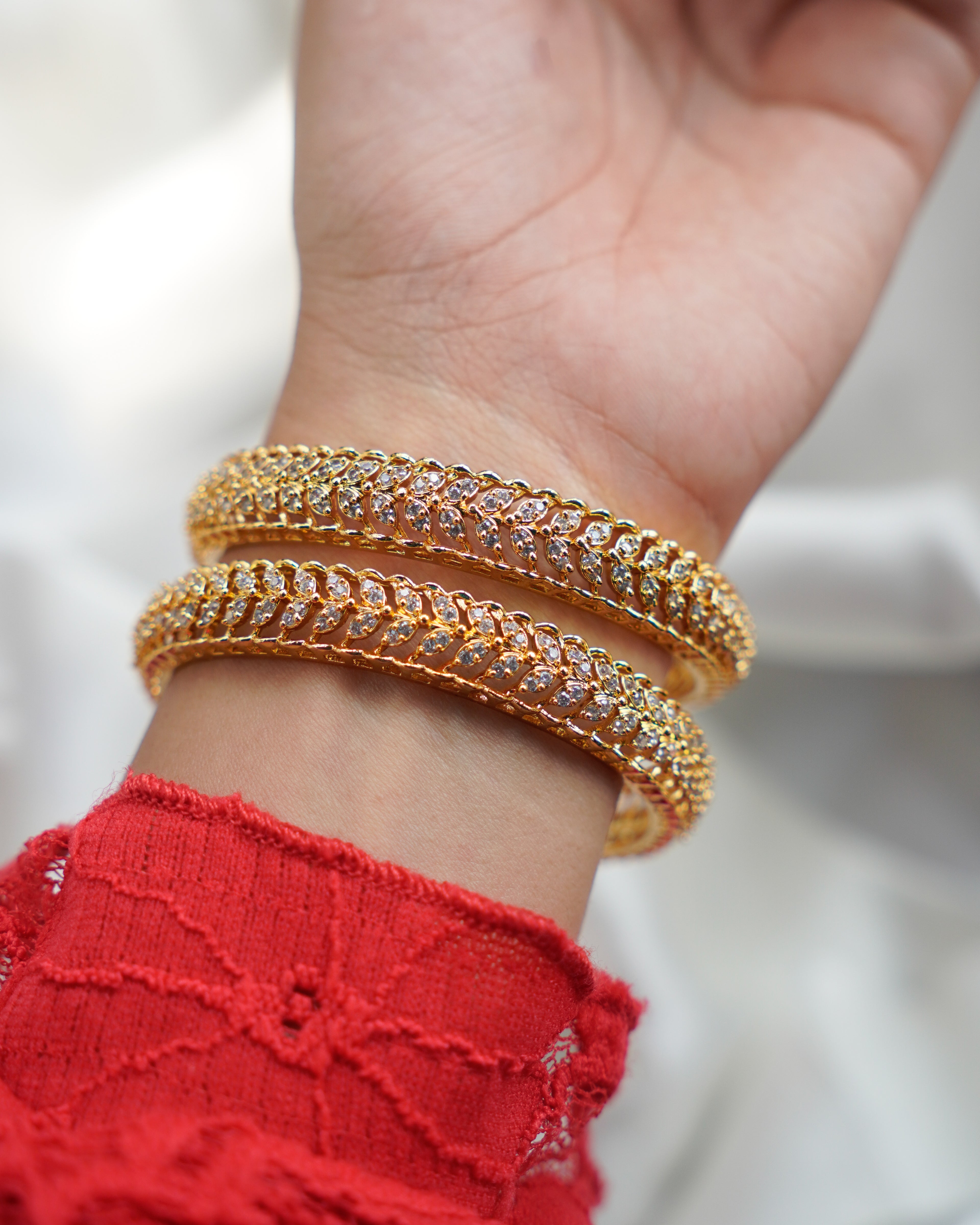 ORO- Leaf  Pattern American Diamond Studded Bangle