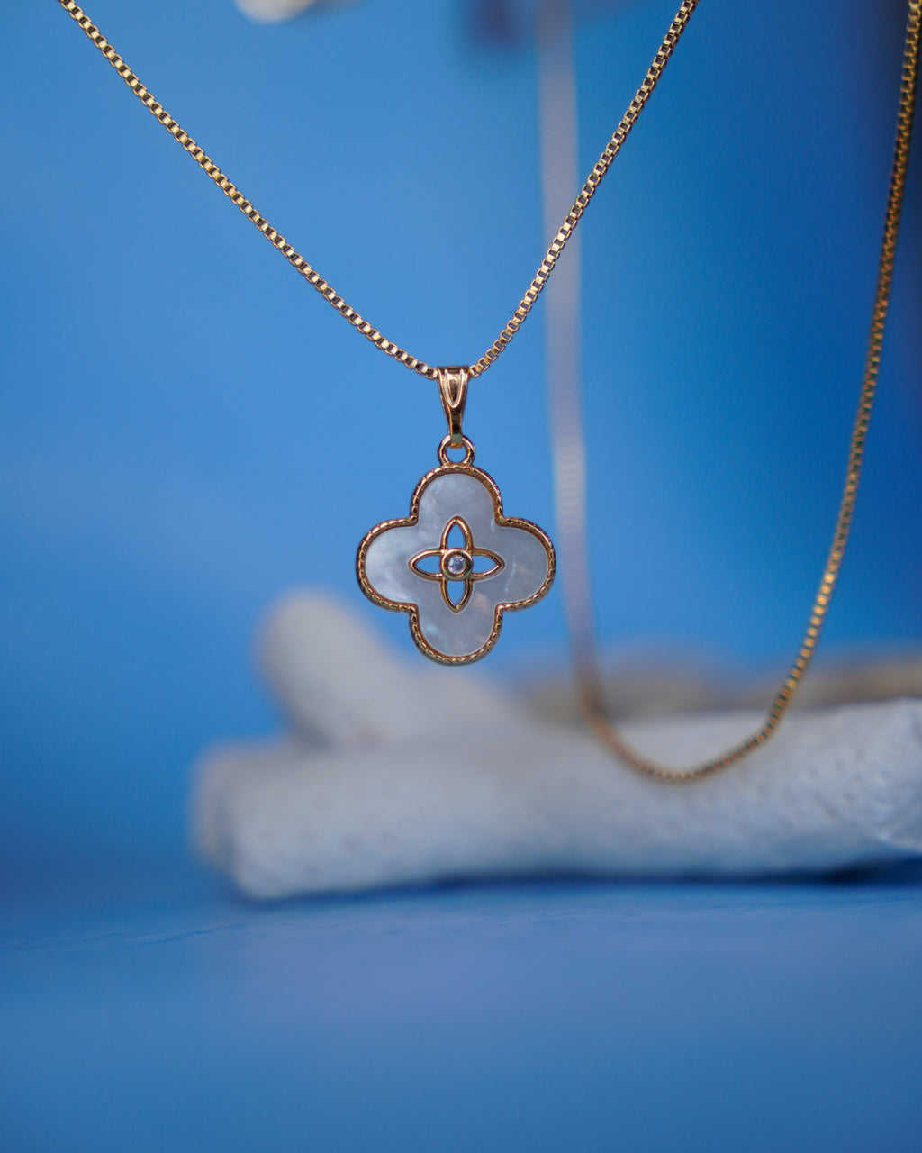 FLORA- Anti-Tarnish Gold Finish Clover Pendant Necklace with Mother of Pearl Detail