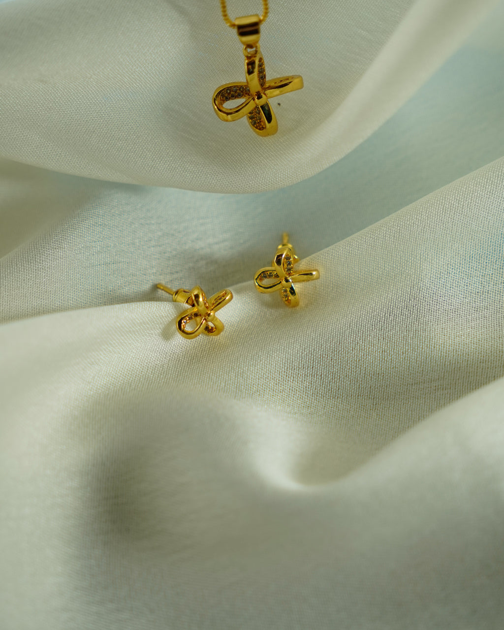 FLORA-  Bow Pendant Set with Earrings